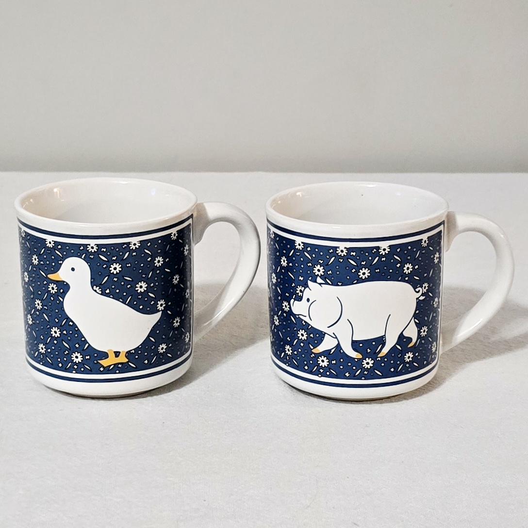 Vintage Blue Calico Farm Animal Mugs Set Of 2, Country Kitchen Ceramic Pig And Duck Coffee Cup Set