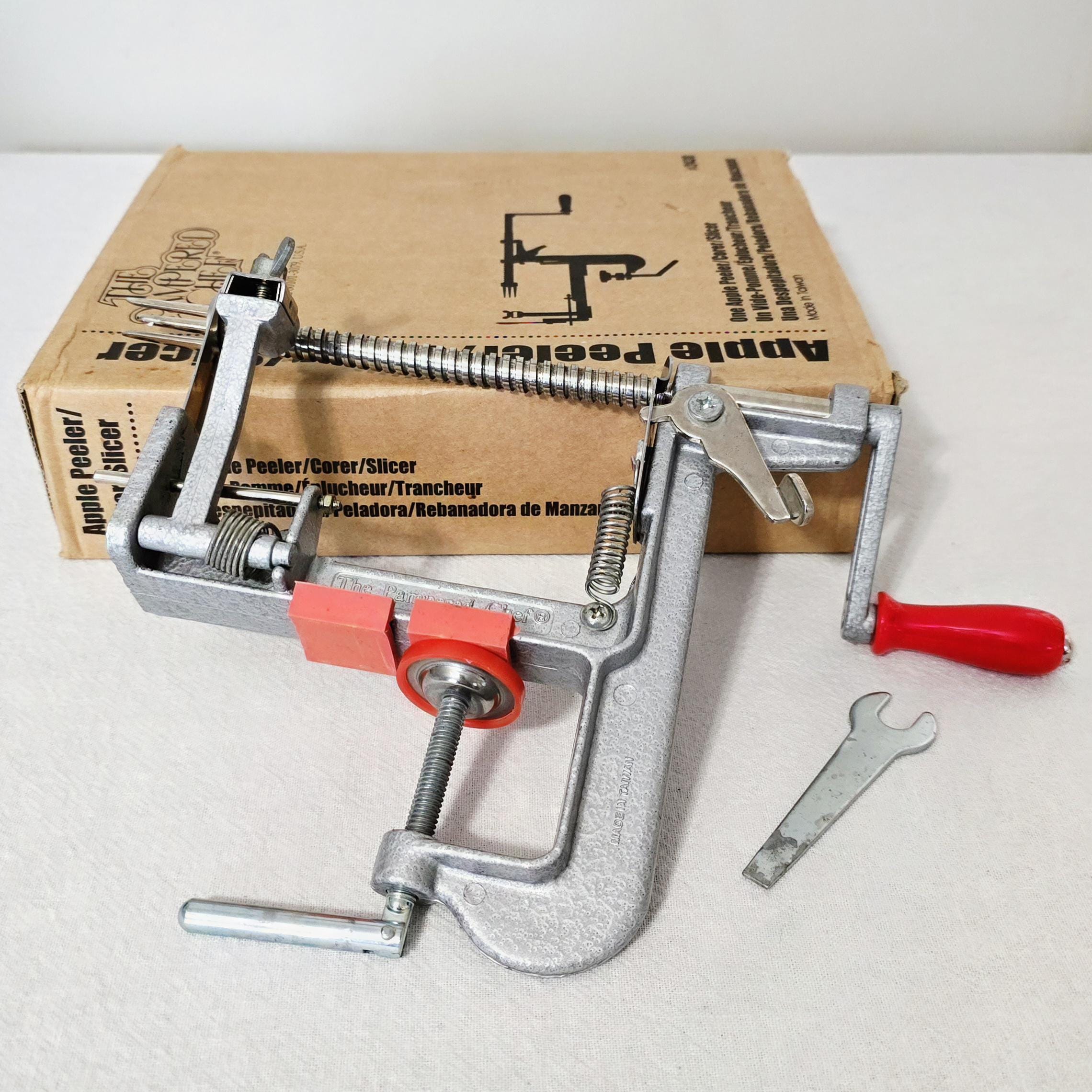 Vintage Pampered Chef Apple Peeler Corer Slicer #2430 In Original Box