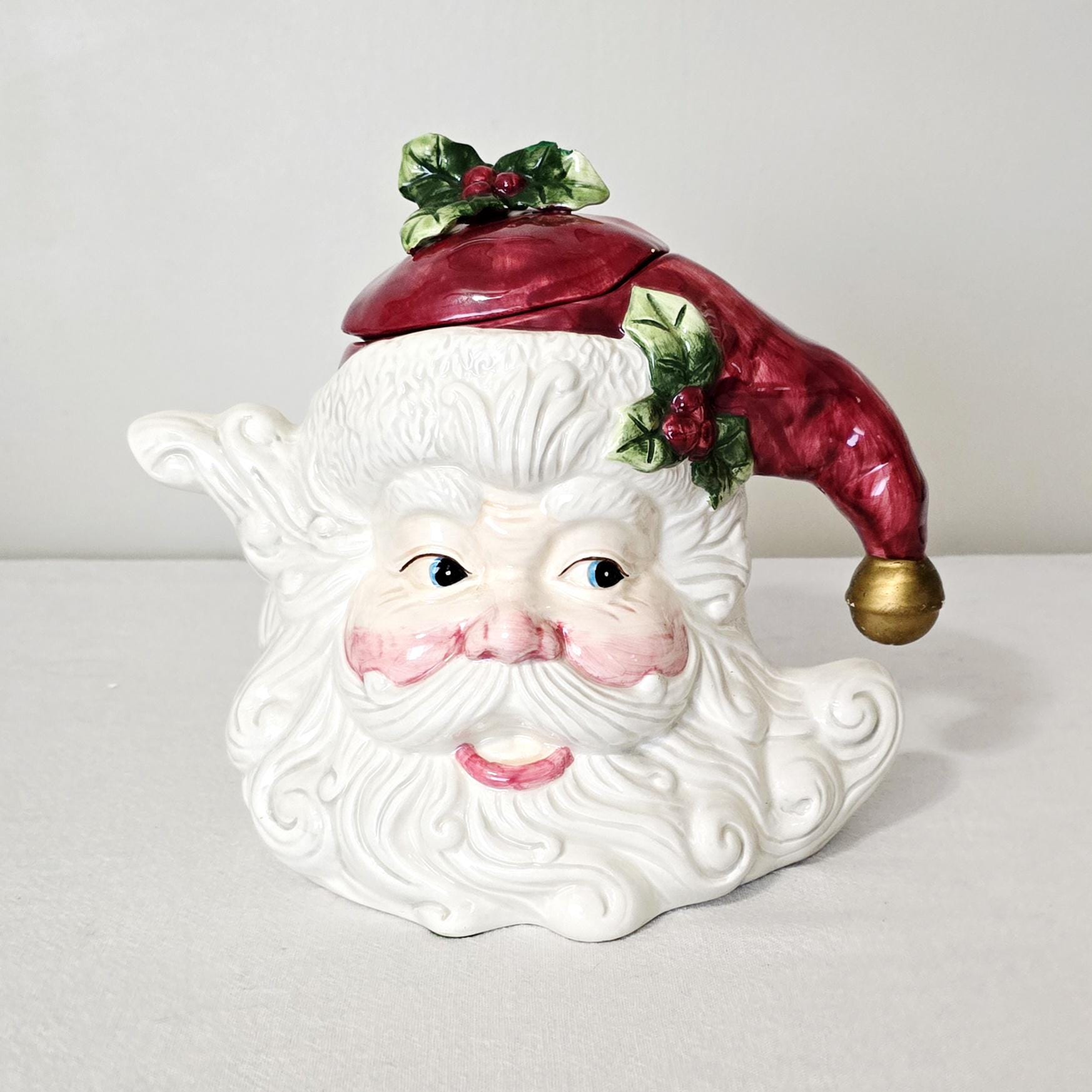 Vintage Santa Claus Ceramic Teapot, Holiday Kitchen Decor, Whimsical Christmas Tea Pot with Lid